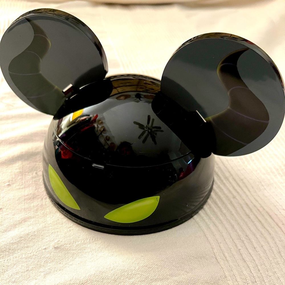 2022 Disney Park Halloween maleficent treat container
